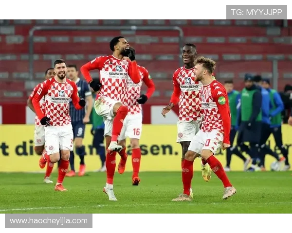 2017年汉堡队与美因茨队激战回顾精彩瞬间与战术分析